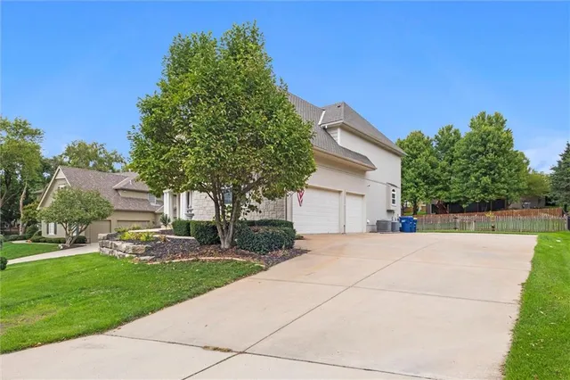 $695,000 | 14605 Carter Street, Overland Park, KS 66221