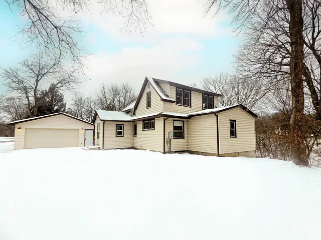 $374,900 | 52765 Belgrade Township 191, North Mankato, MN 56003