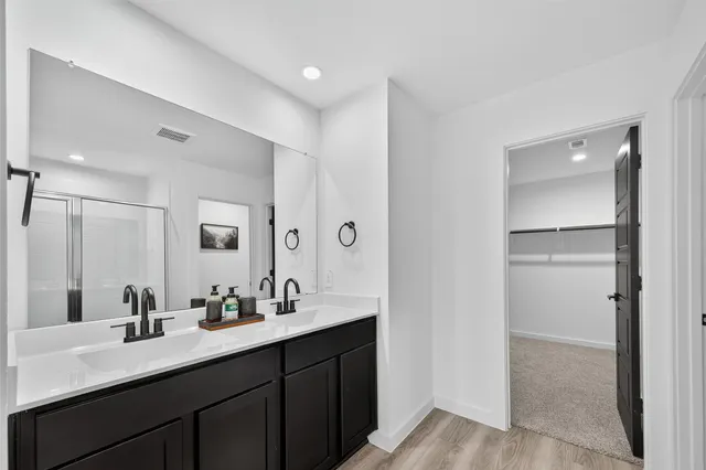 $2,650 | 3233 Creston Gate Drive, Houston, TX 77047