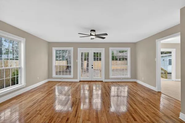 $1,950 | 305 Goldenwood Street, Mandeville, LA 70448