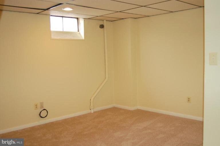 10 Ritters Ridge Court, Unit 10 Owings Mills, MD 21117 - Photo 13 of 15 Family Room