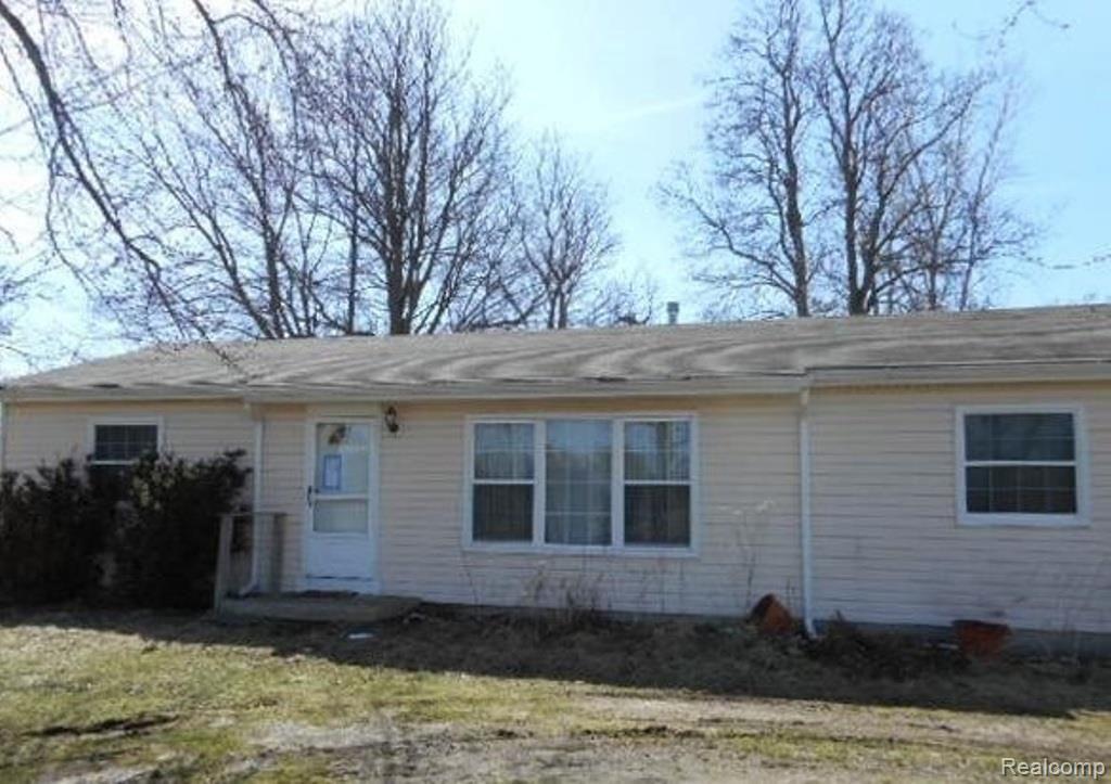 10700 Czinski Road Willis, MI 48191 - Photo 1 of 17 1.jpg