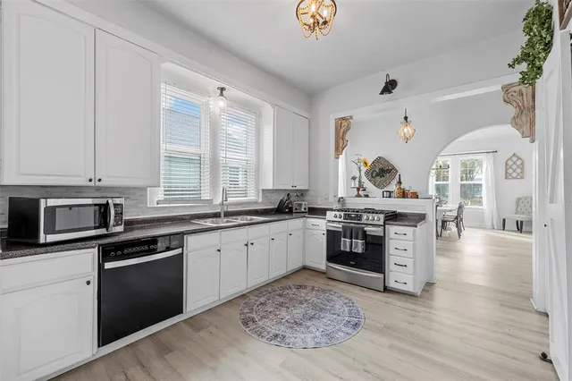 $489,900 | 2024 Columbus Avenue, Waco, TX 76701