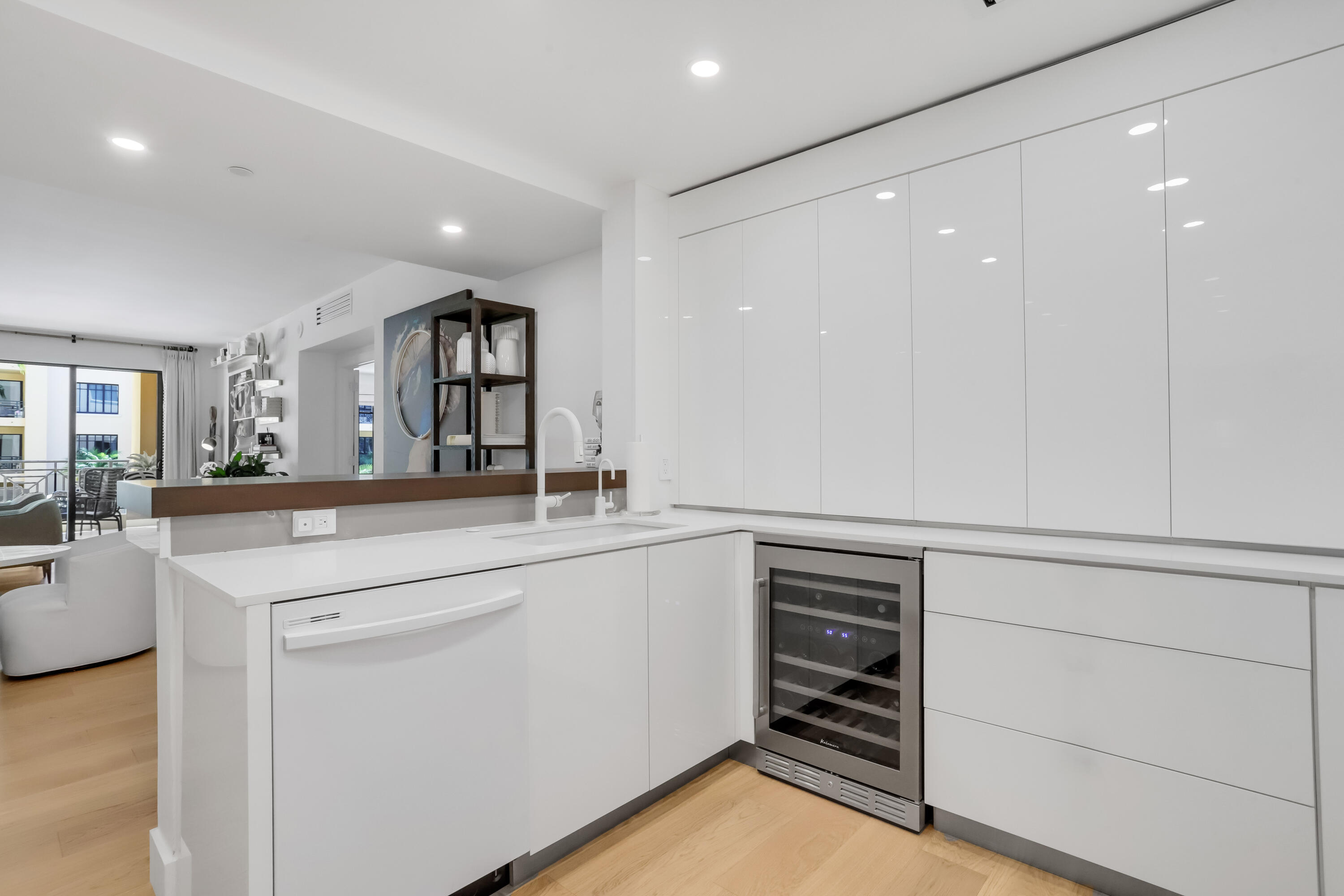 200 East Palmetto Park Road, Unit 509 Boca Raton, FL 33432 - Photo 16 of 52 Wine Refrigerator