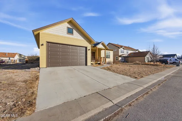 $679,000 | 508 10th Street, Kremmling, CO 80459
