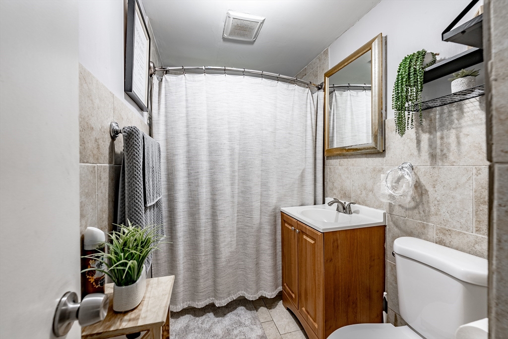 17 Mark Street Springfield, MA 01129 - Photo 20 of 29