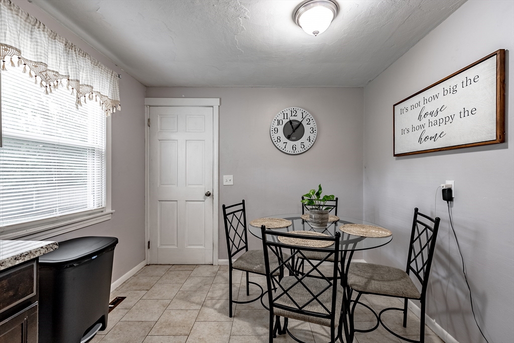 17 Mark Street Springfield, MA 01129 - Photo 24 of 29