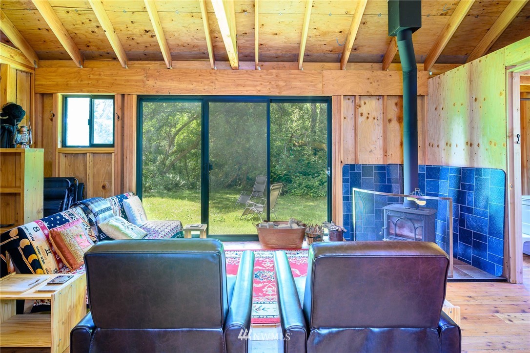 9107 Southwest Gorsuch Road Vashon, WA 98070 - Photo 7 of 15