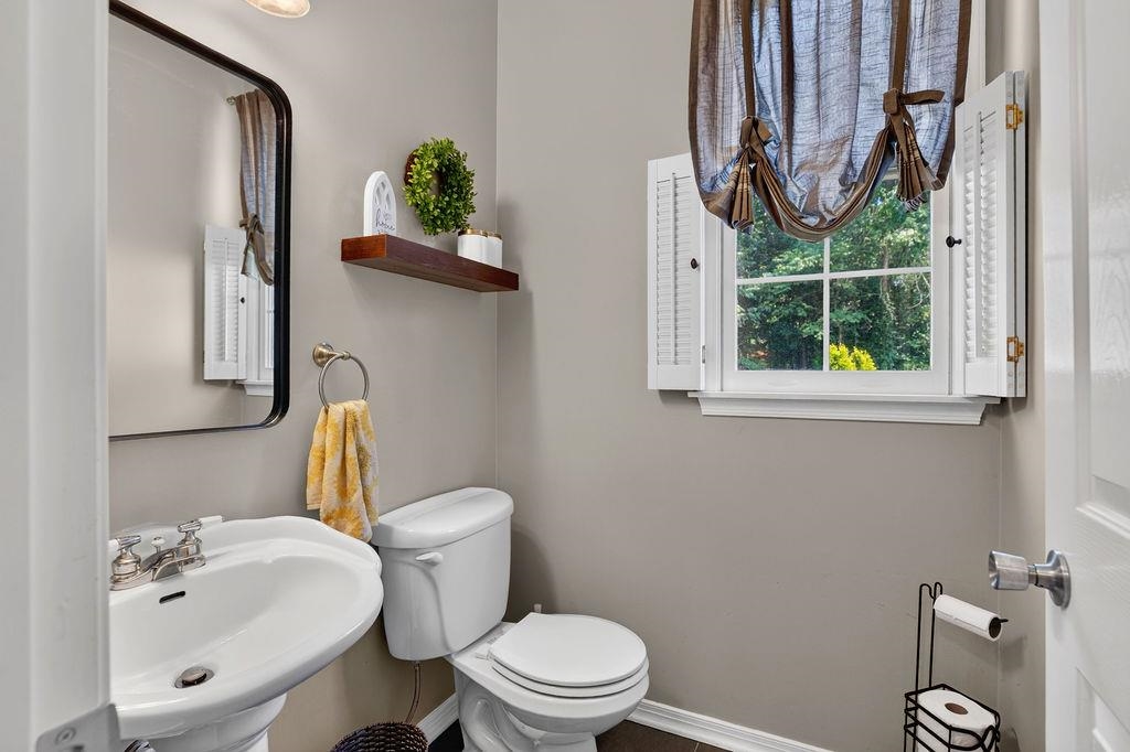 1859 Harvard Road Waynesboro, VA 22980 - Photo 25 of 51 Gallery Image 25