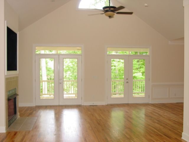 306 Coves End Point Seneca, SC 29678 - Photo 2 of 14 Gallery Image 2