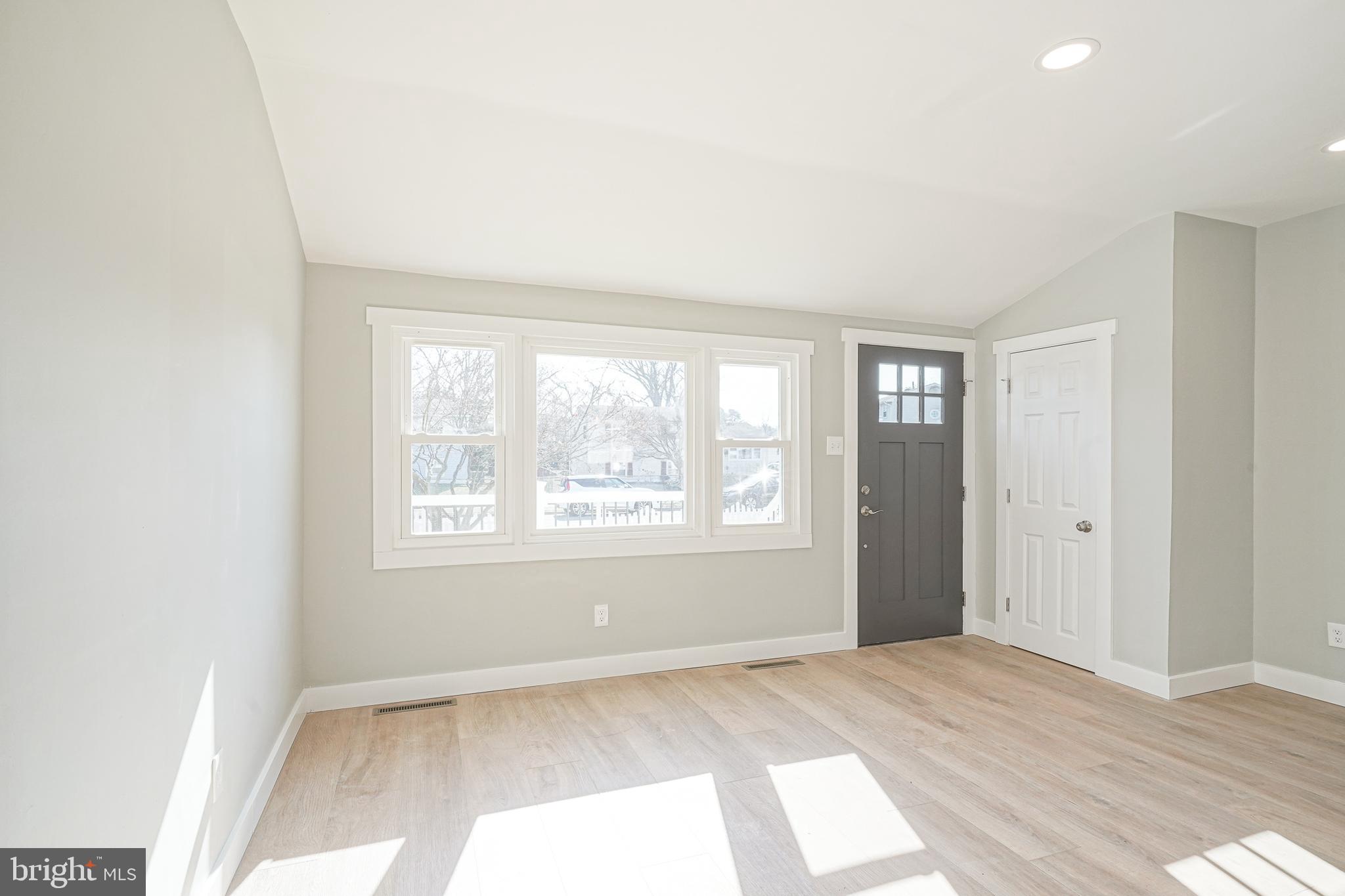 1036 Crest Road Pine Hill, NJ 08021 - Photo 12 of 30 Gallery Image 12