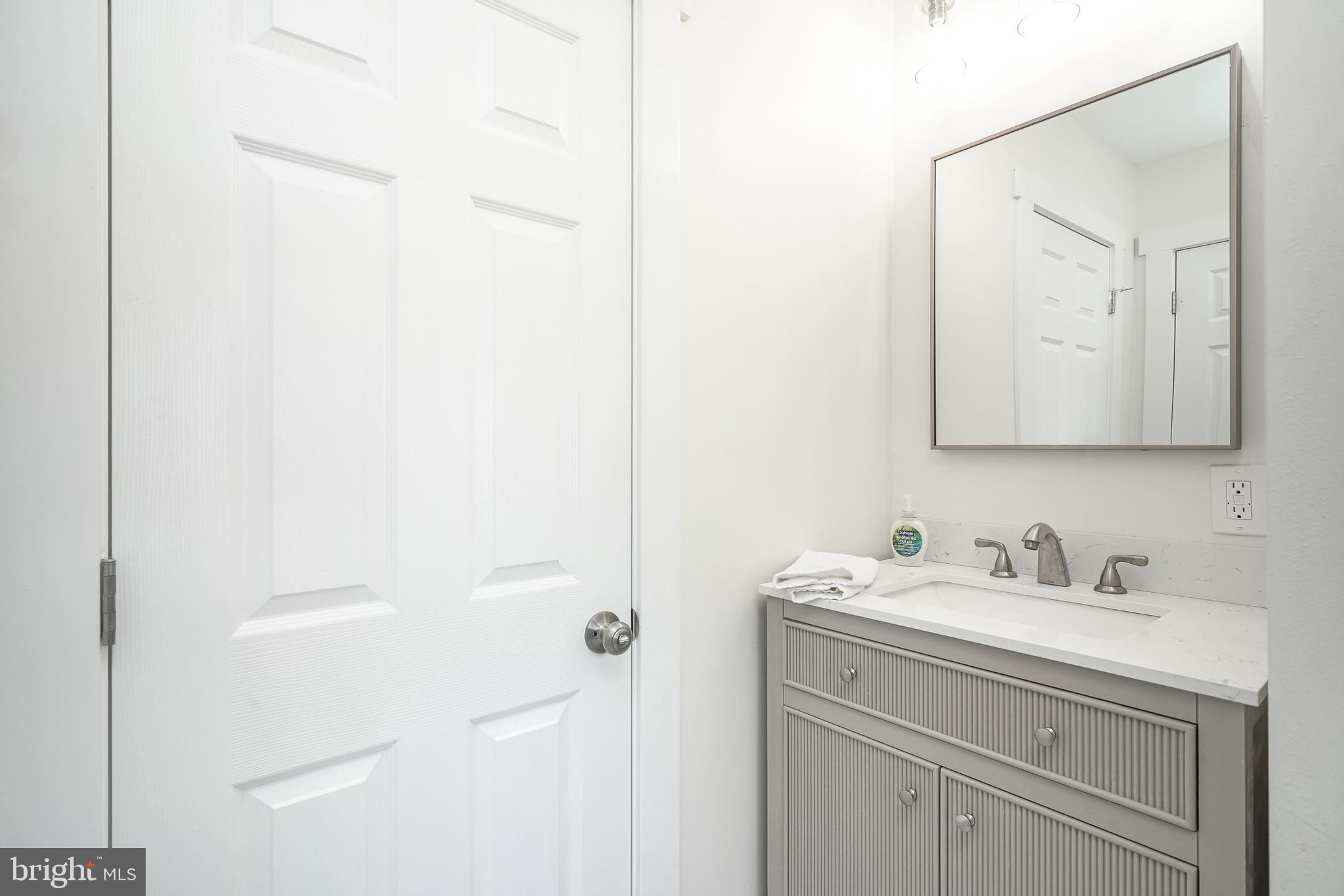1036 Crest Road Pine Hill, NJ 08021 - Photo 15 of 30 Gallery Image 15