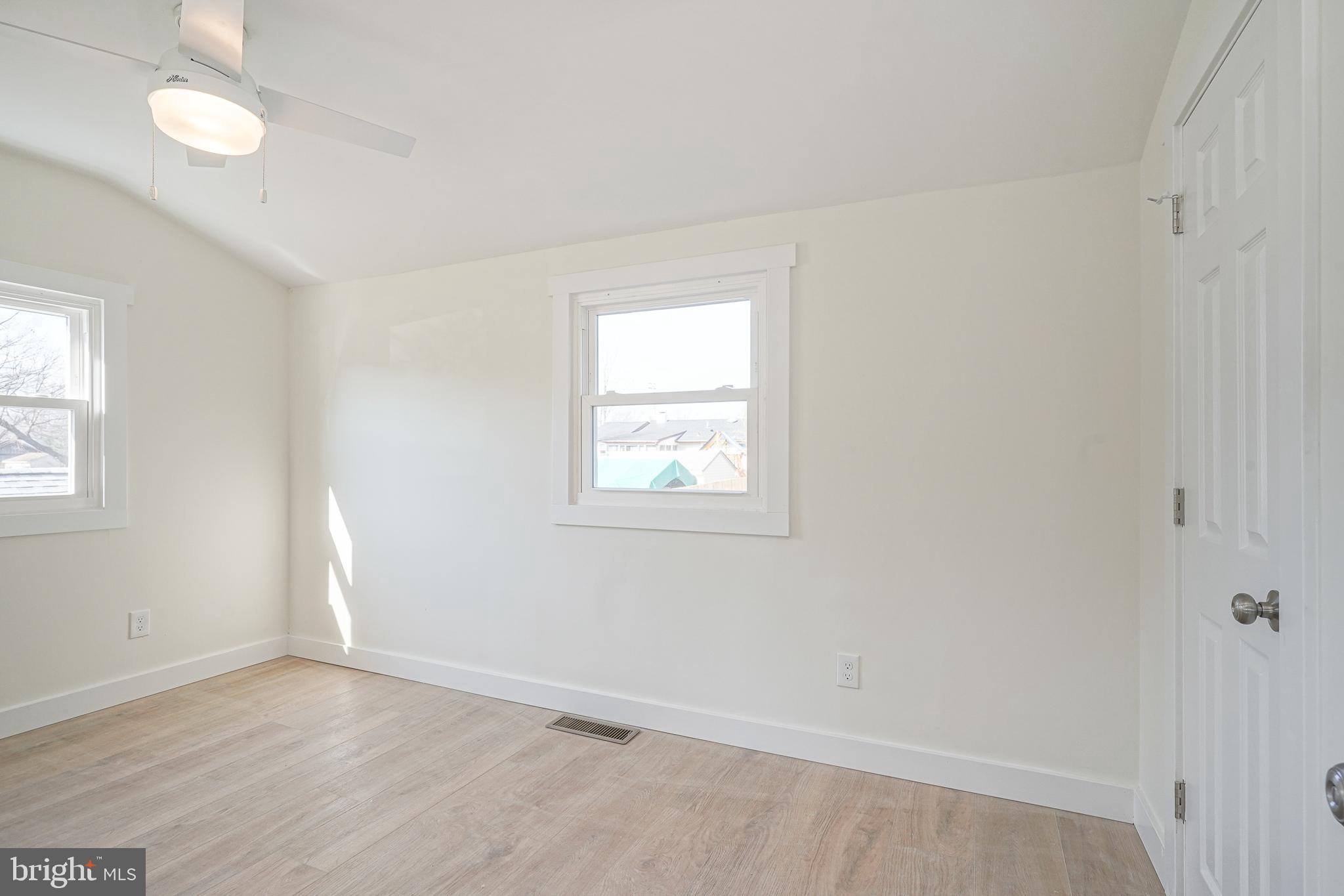 1036 Crest Road Pine Hill, NJ 08021 - Photo 23 of 30 Gallery Image 23