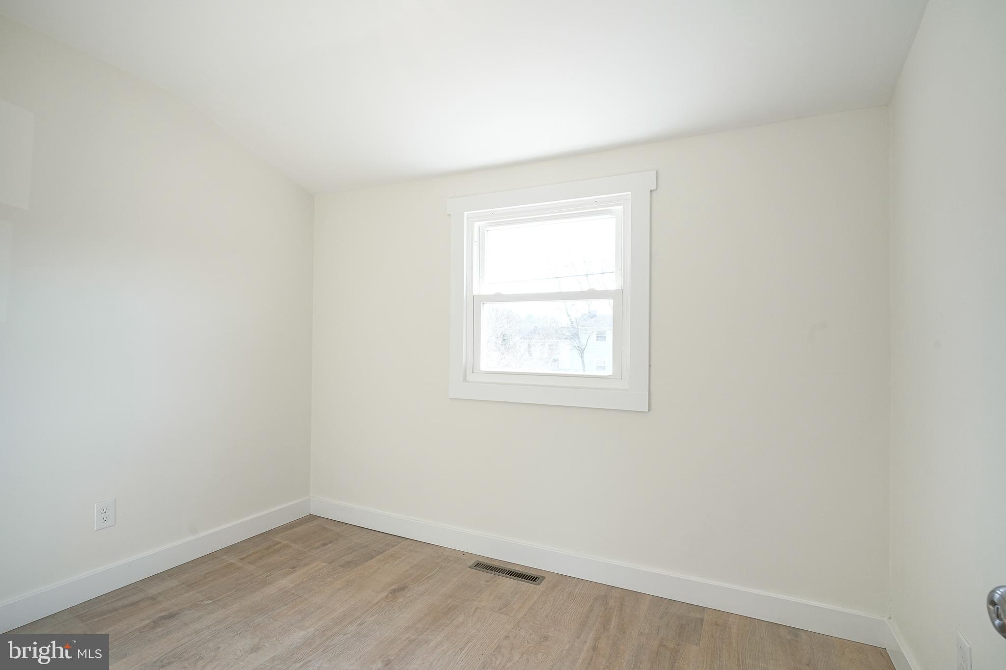 1036 Crest Road Pine Hill, NJ 08021 - Photo 24 of 30 Gallery Image 24