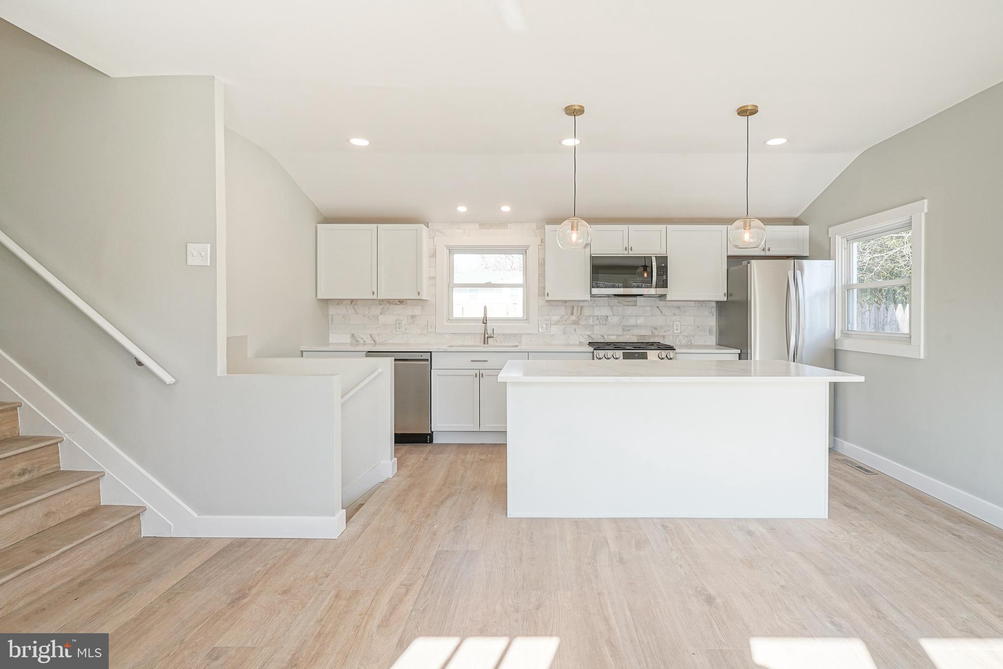1036 Crest Road Pine Hill, NJ 08021 - Photo 3 of 30 Gallery Image 3