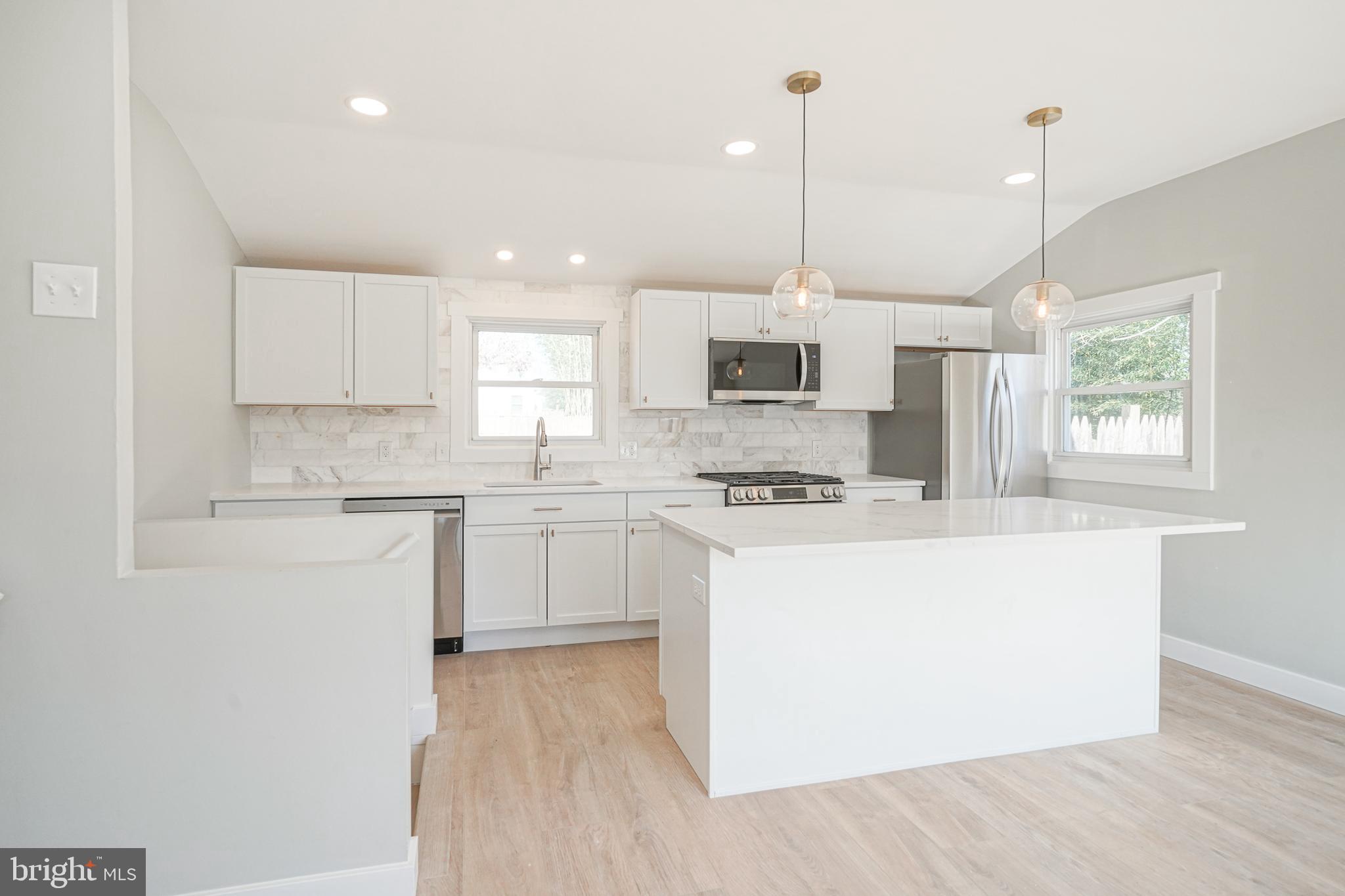1036 Crest Road Pine Hill, NJ 08021 - Photo 4 of 30 Gallery Image 4