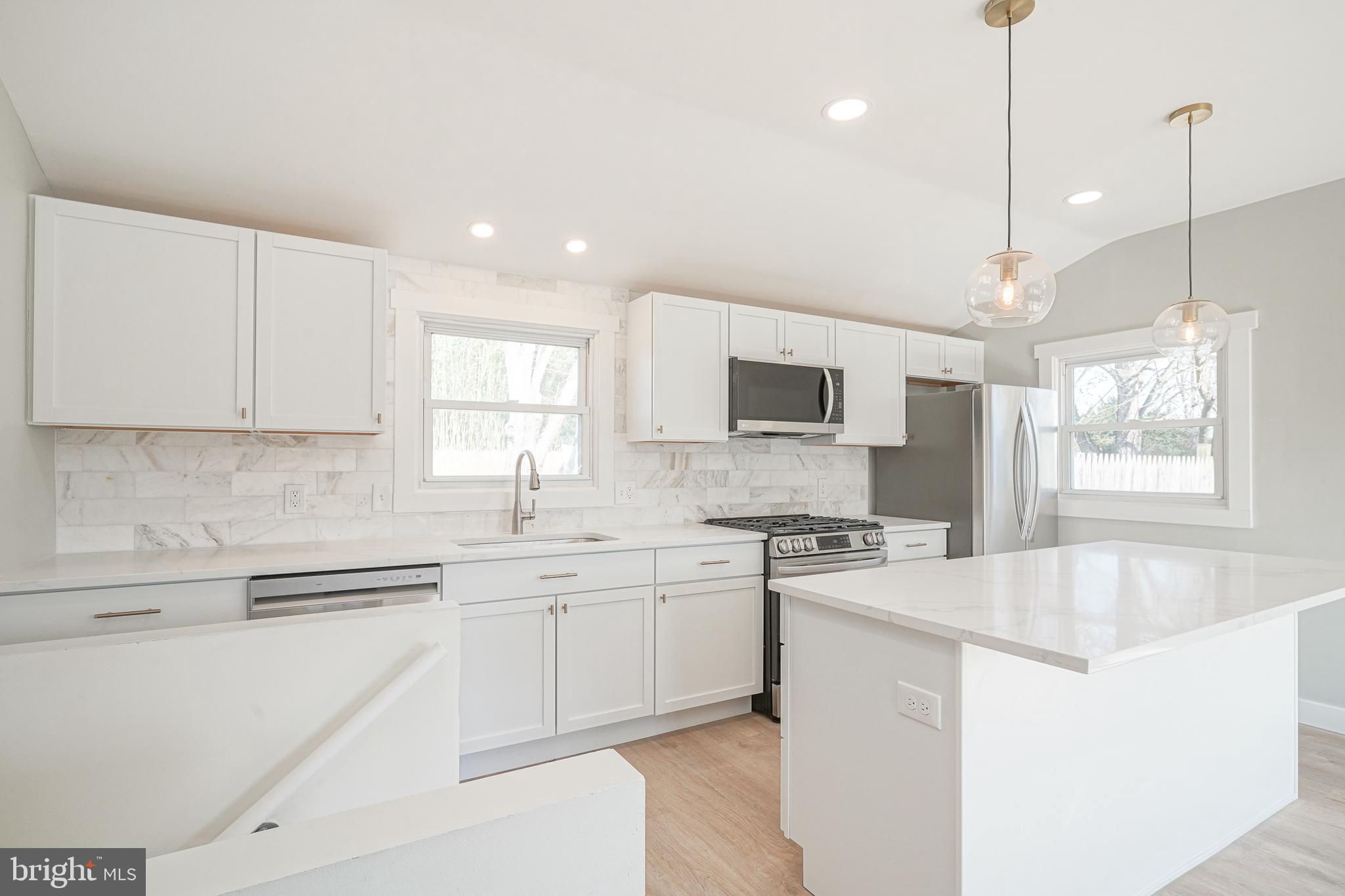 1036 Crest Road Pine Hill, NJ 08021 - Photo 5 of 30 Gallery Image 5