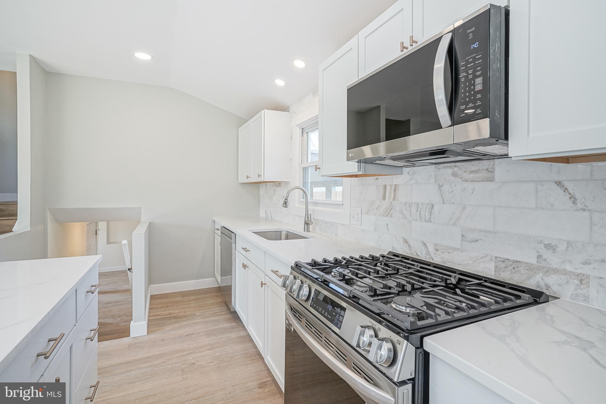 1036 Crest Road Pine Hill, NJ 08021 - Photo 8 of 30 Gallery Image 8