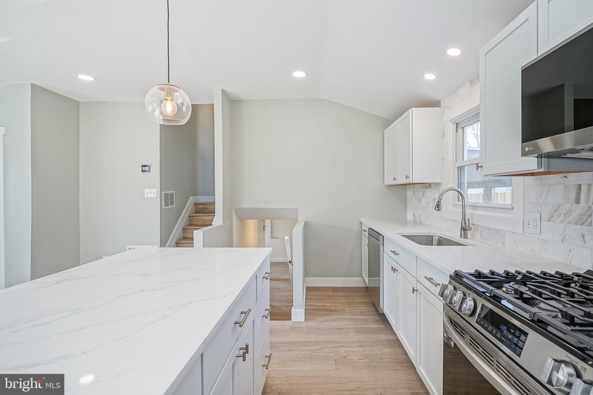1036 Crest Road Pine Hill, NJ 08021 - Photo 9 of 30 Gallery Image 9