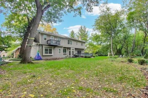 $725,000 | 651 Nor-Oaks Court, West Chicago, IL 60185