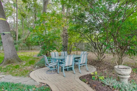 $725,000 | 651 Nor-Oaks Court, West Chicago, IL 60185