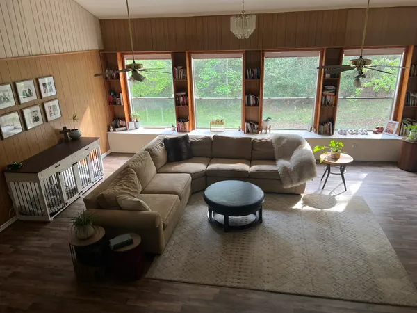 $99,000 | 23 Lakeway Street, Panorama Village, TX 77304