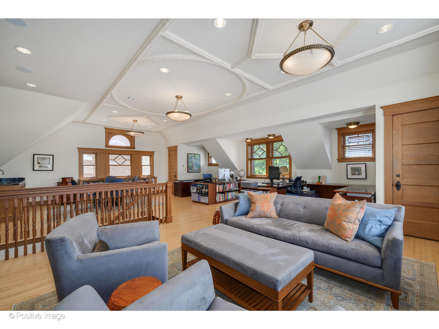536 West Barry Avenue Chicago, IL 60657 - Photo 11 of 55 a living room with furniture and a large window