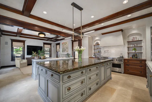 $3,995,000 | 536 West Barry Avenue, Chicago, IL 60657