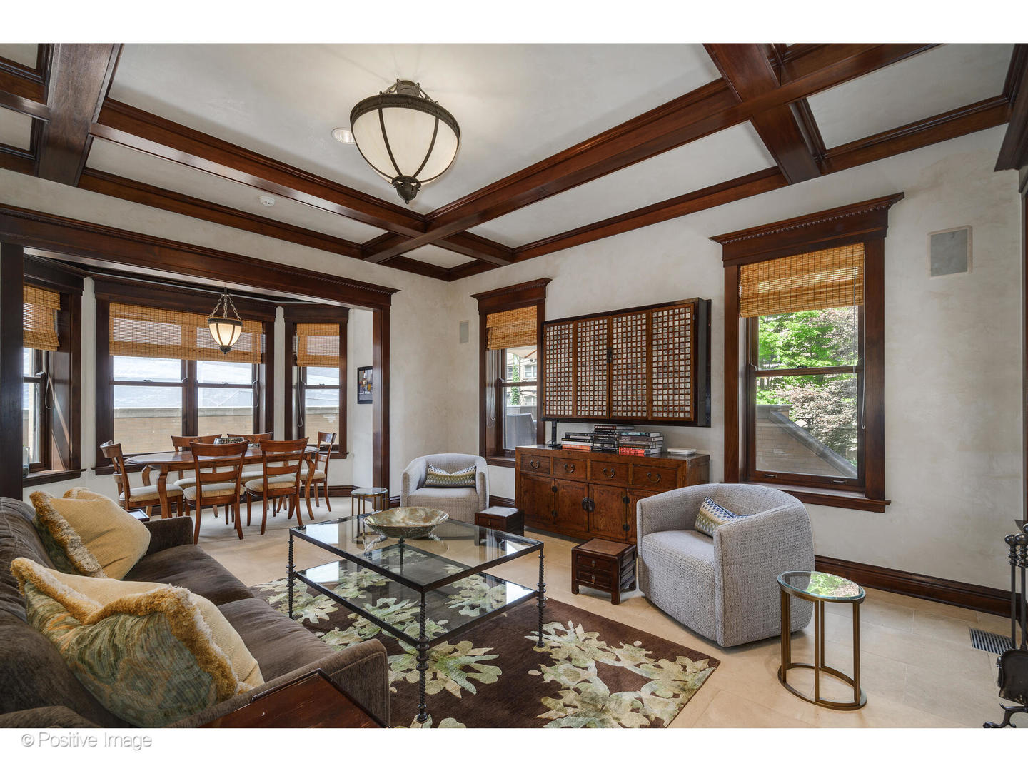 536 West Barry Avenue Chicago, IL 60657 - Photo 16 of 55 a living room with furniture and floor to ceiling windows
