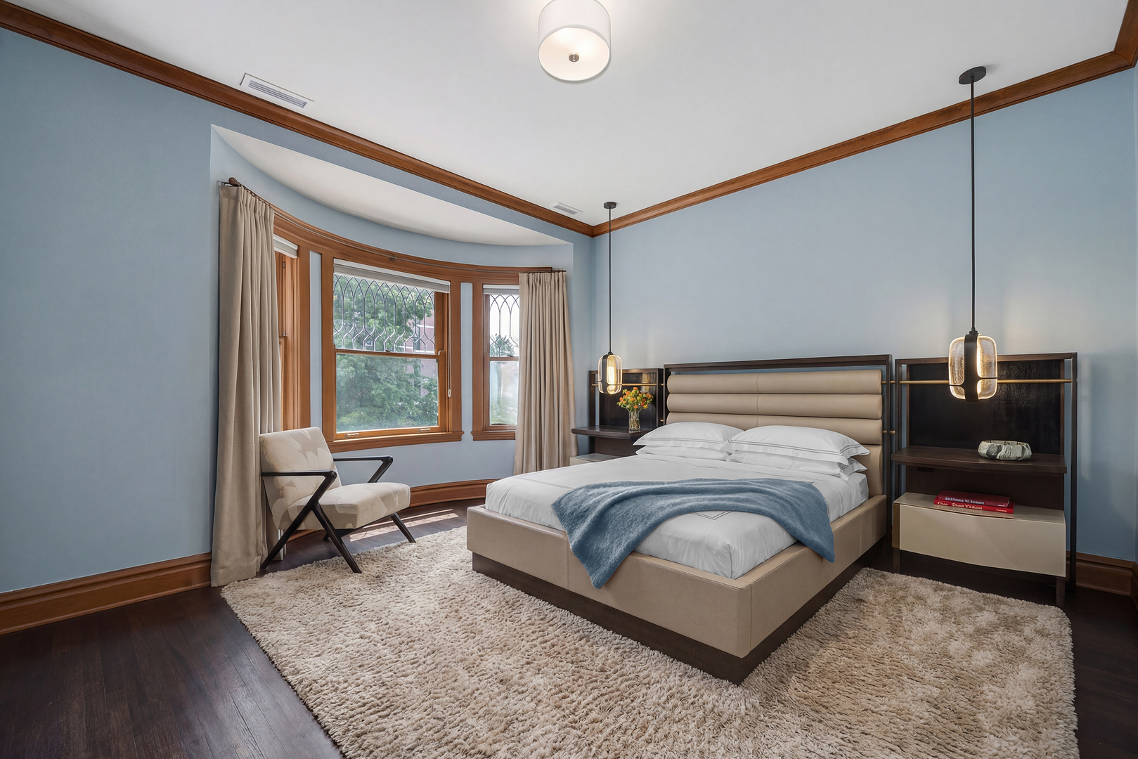 536 West Barry Avenue Chicago, IL 60657 - Photo 31 of 54 a bedroom with a bed and window