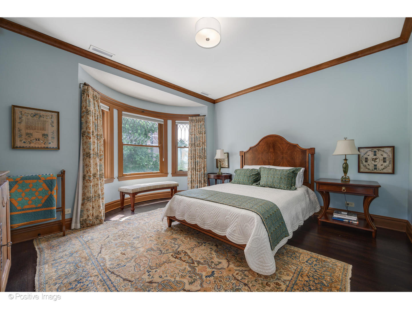 536 West Barry Avenue Chicago, IL 60657 - Photo 31 of 55 a bedroom with a bed and a large window