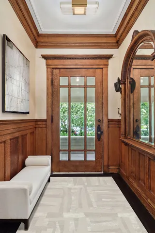 $3,995,000 | 536 West Barry Avenue, Chicago, IL 60657