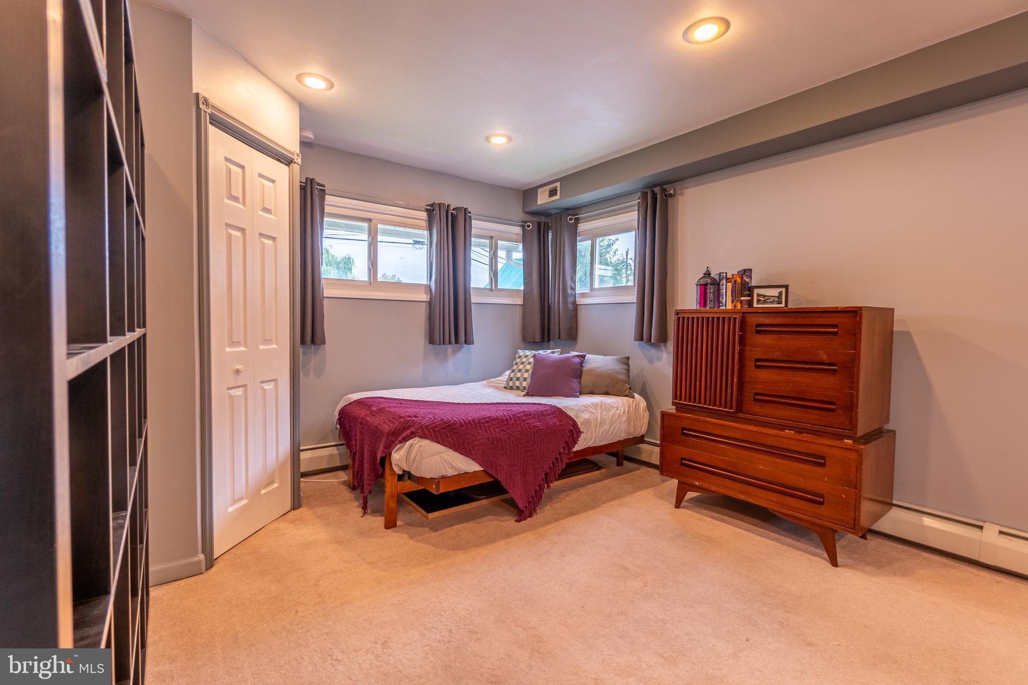 54 Ridge Lane Levittown, PA 19055 - Photo 23 of 43 Gallery Image 23