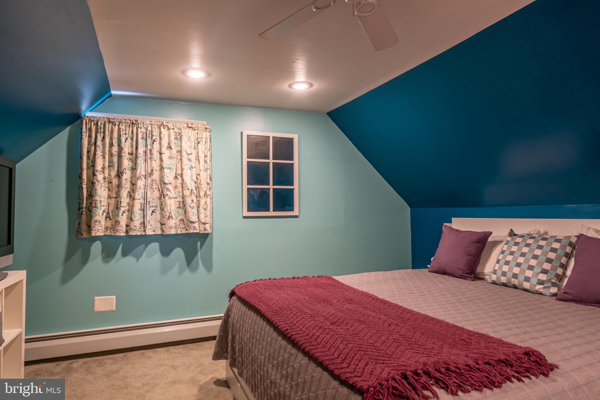 54 Ridge Lane Levittown, PA 19055 - Photo 27 of 43 2nd floor bedroom