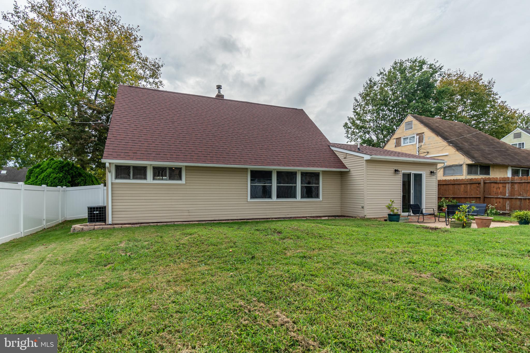 54 Ridge Lane Levittown, PA 19055 - Photo 40 of 43 Gallery Image 40