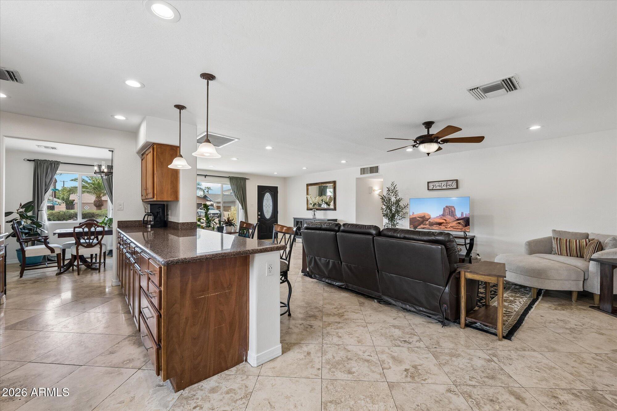 8756 East Valley View Road Scottsdale, AZ 85250 - Photo 12 of 31 10-P1199137
