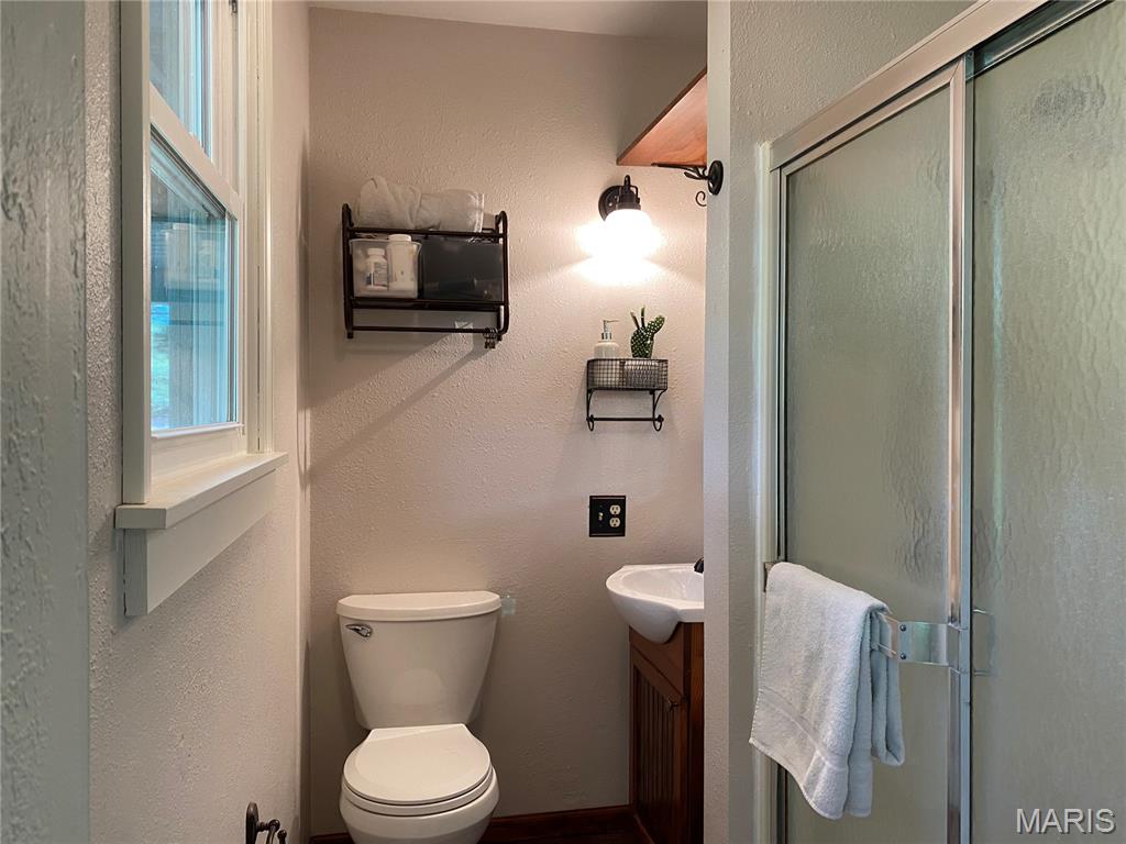 1006 Bridge Road Belle, MO 65013 - Photo 13 of 21