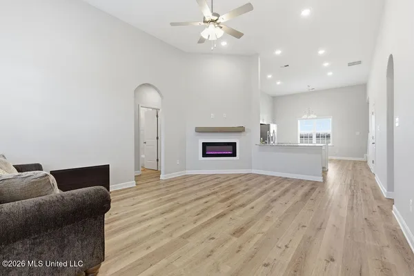 $339,900 | 9115 Lakeside Circle South, Walls, MS 38680