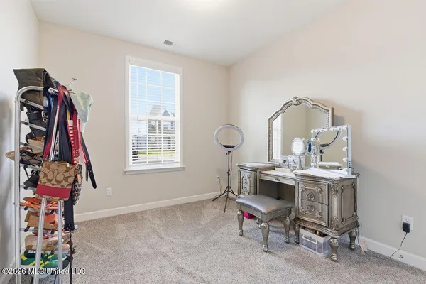 $339,900 | 9115 Lakeside Circle South, Walls, MS 38680