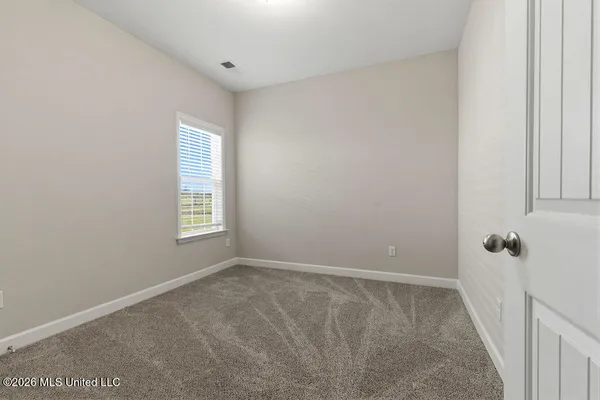 $339,900 | 9115 Lakeside Circle South, Walls, MS 38680