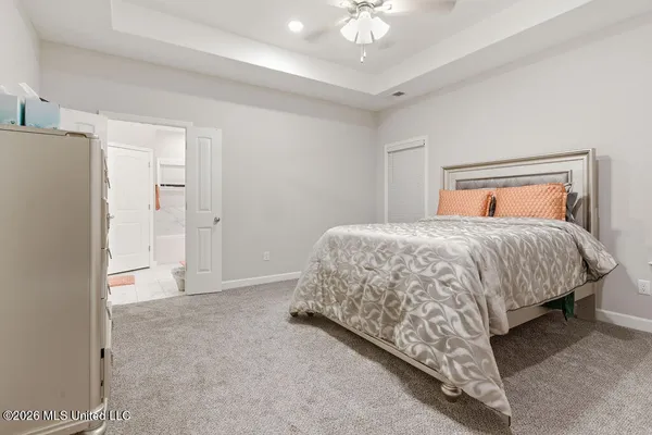 $339,900 | 9115 Lakeside Circle South, Walls, MS 38680