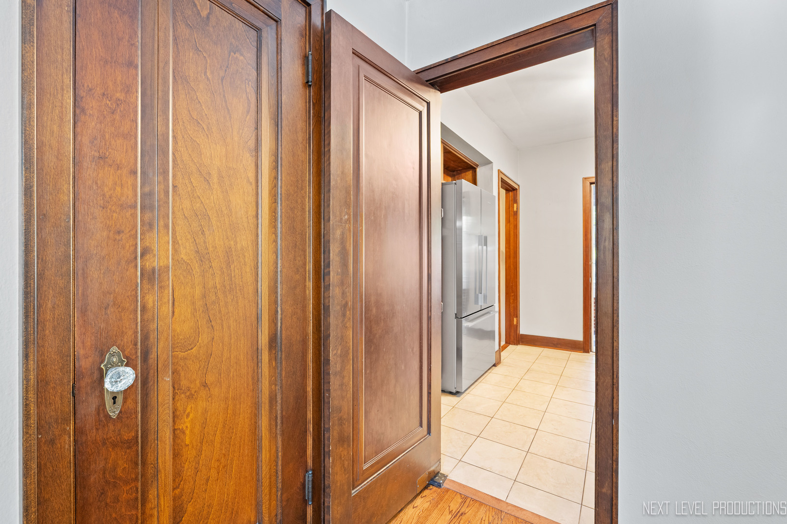 1205 South 4th Street St. Charles, IL 60174 - Photo 8 of 28 a view of a bathroom