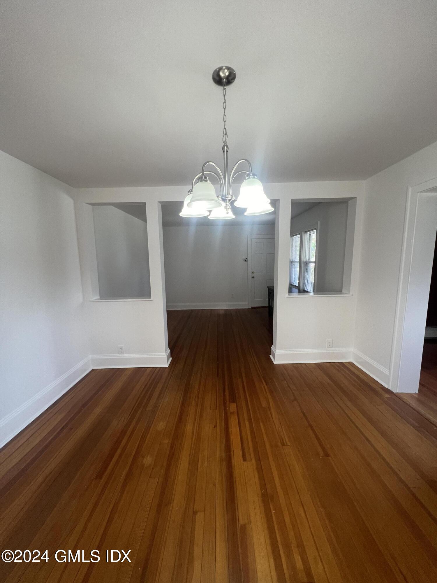 225 Hamilton Avenue, Unit 1 Greenwich, CT 06830 - Photo 10 of 39 Dining room