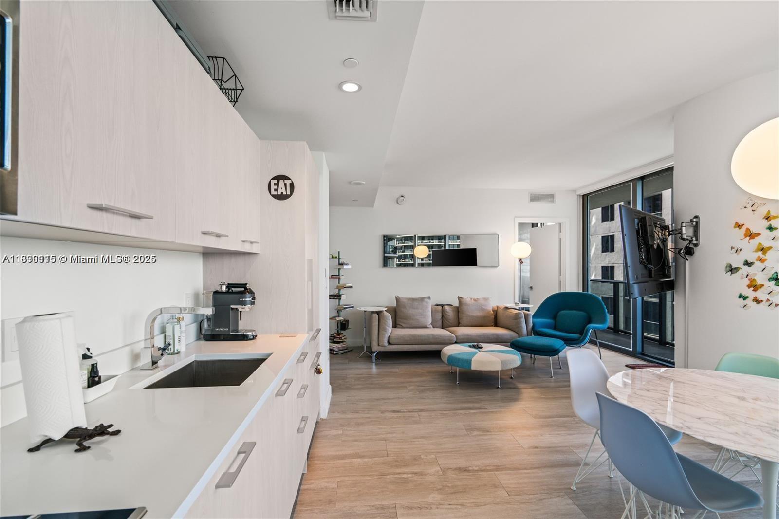 55 Southwest 9th Street, Unit 1801 Miami, FL 33130 - Photo 16 of 41