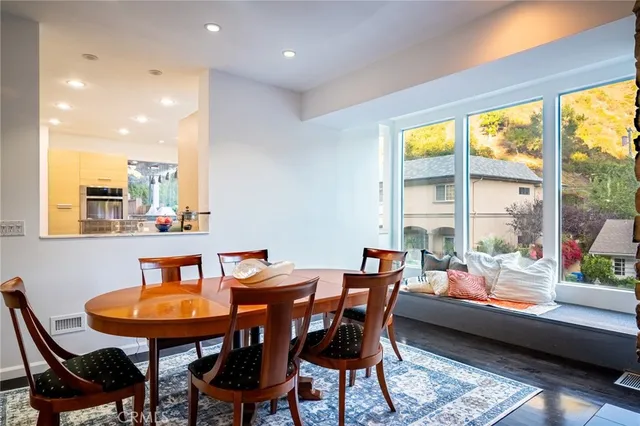 $3,680,000 | 1833 Roscomare Road, Los Angeles, CA 90077