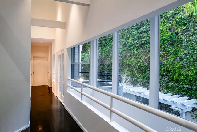 $3,680,000 | 1833 Roscomare Road, Los Angeles, CA 90077