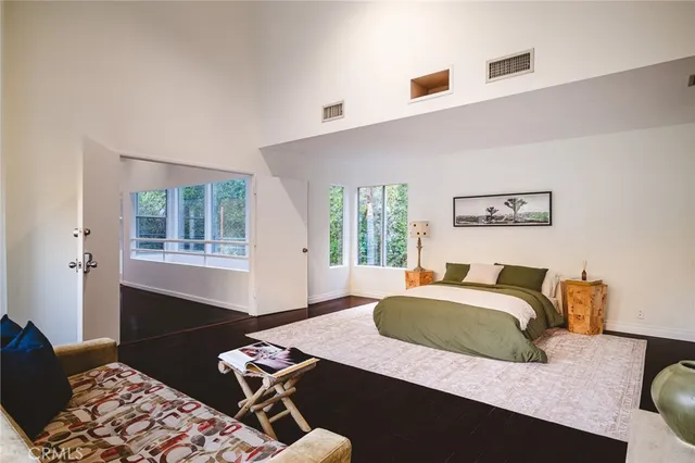 $3,680,000 | 1833 Roscomare Road, Los Angeles, CA 90077