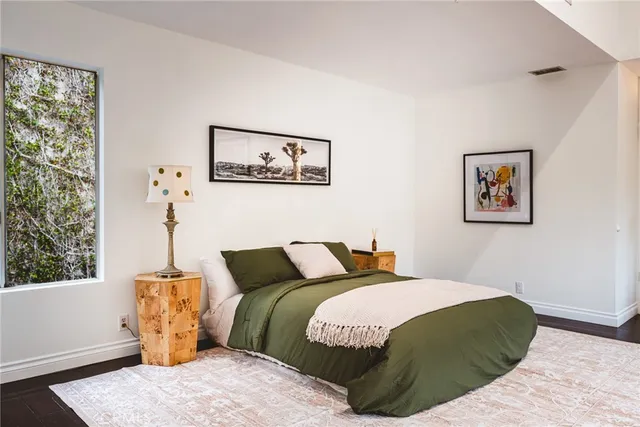 $3,680,000 | 1833 Roscomare Road, Los Angeles, CA 90077