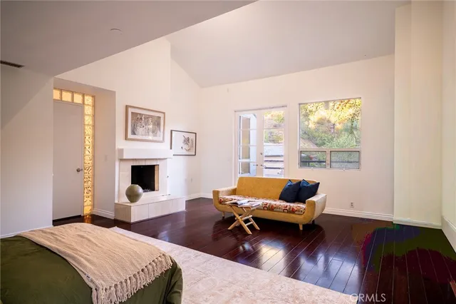 $3,680,000 | 1833 Roscomare Road, Los Angeles, CA 90077