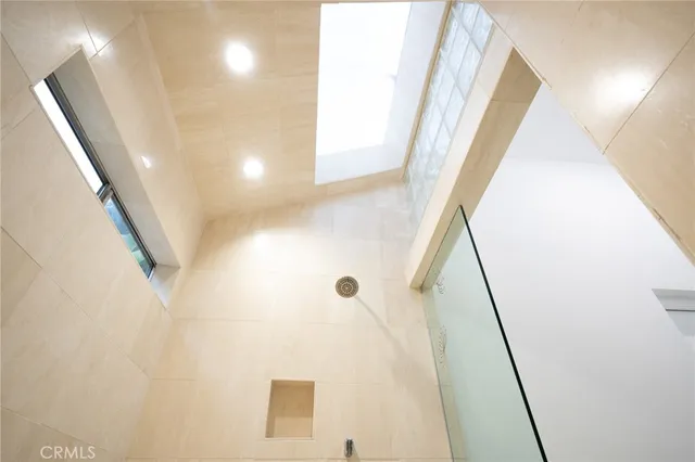 $3,680,000 | 1833 Roscomare Road, Los Angeles, CA 90077